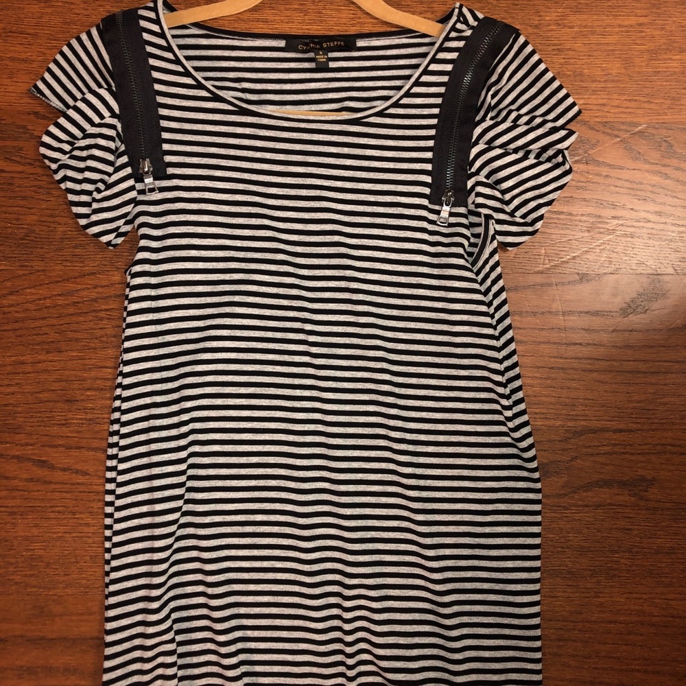 Cynthia Steffe striped t shirt